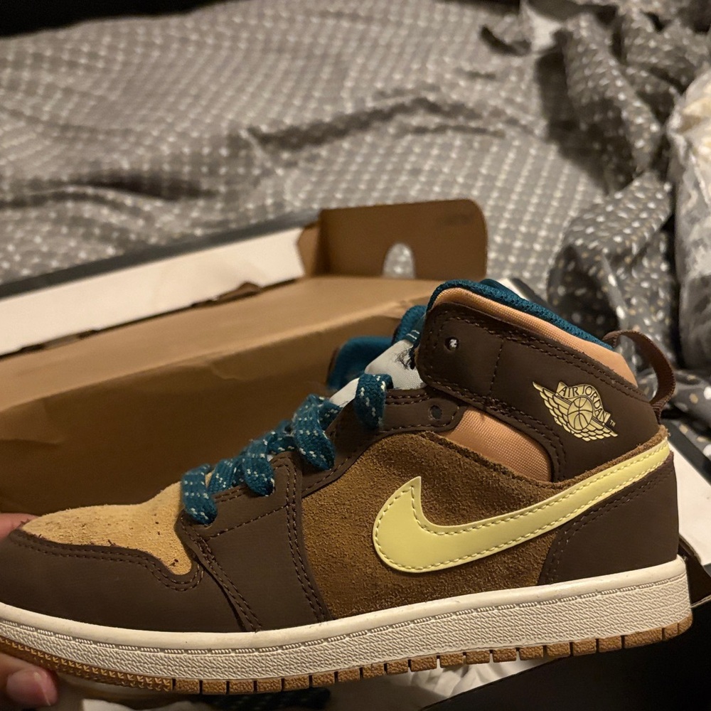 Jordan Brown and Yellow Sneakers with Classic Design